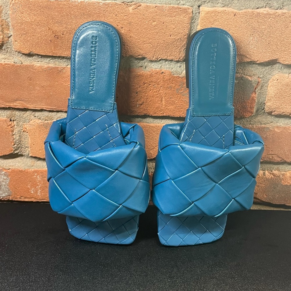 Bottega Veneta Blue Lido Sandals (EU 38)
